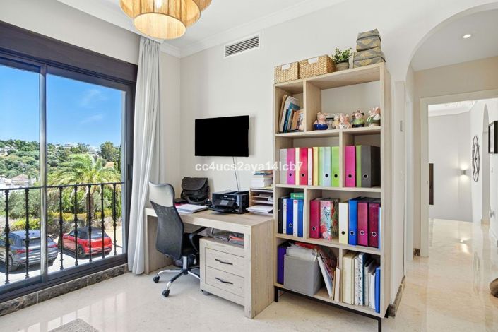 Image No.6-Villa de 3 chambres à vendre à Estepona