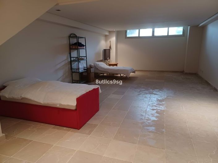 Image No.12-2 Bed Townhouse for sale