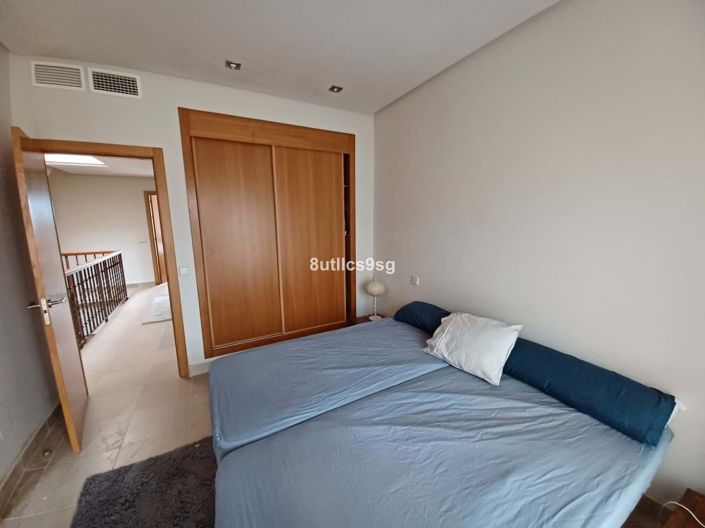 Image No.6-2 Bed Townhouse for sale