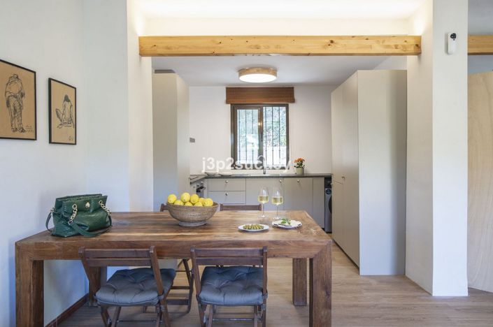 Image No.11-3 Bed Villa for sale