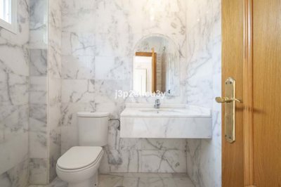 3982-699726-78d1f4f8b6655591b02d22fabb36a692d