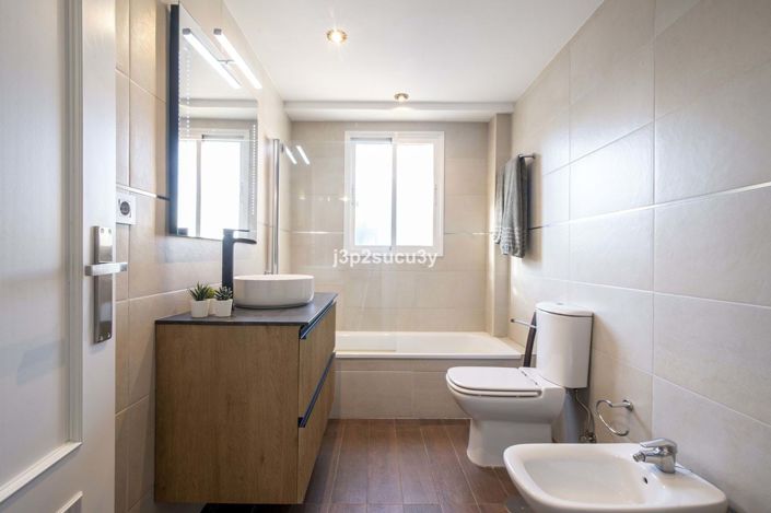 Image No.17-3 Bed Apartment for sale