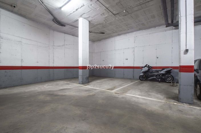 Image No.21-3 Bed Apartment for sale