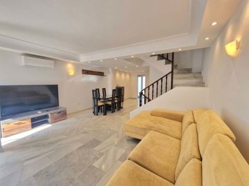 3982-718535-78d1f4f8b6655591b02d22fabb36a692d