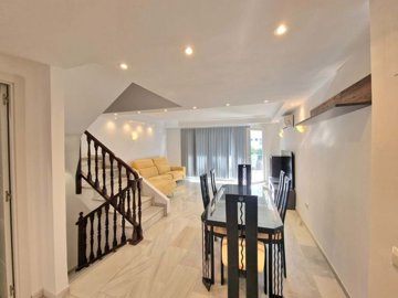 3982-718535-78d1f4f8b6655591b02d22fabb36a692d