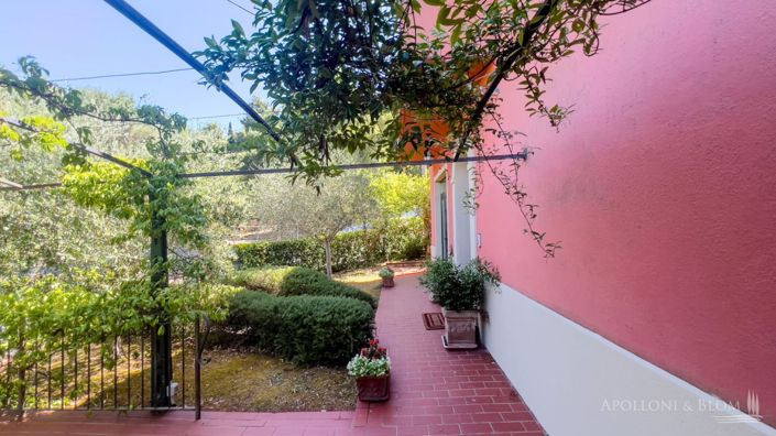 Image No.15-4 Bed Apartment for sale