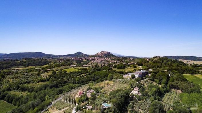 Image No.30-Appartement de 16 chambres à vendre à Montepulciano