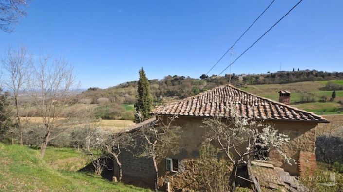 Image No.14-6 Bed Apartment for sale