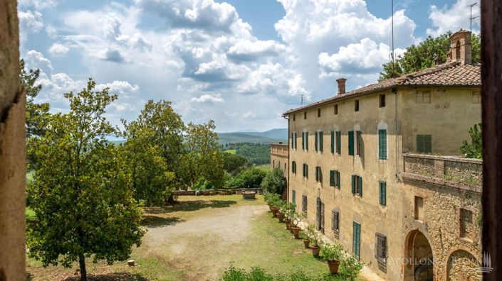 Image No.6-Villa de 13 chambres à vendre à Siena