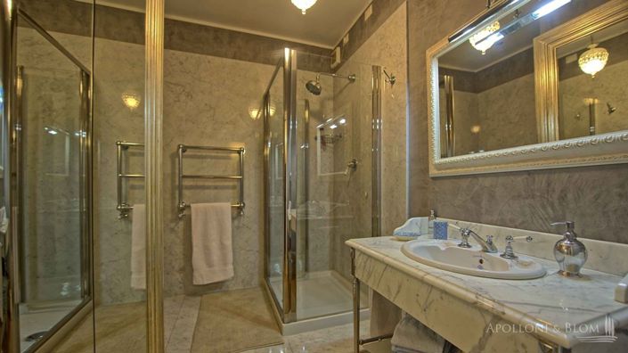 Image No.17-Appartement de 5 chambres à vendre à Florence