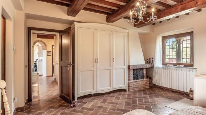 Image No.10-3 Bed Apartment for sale