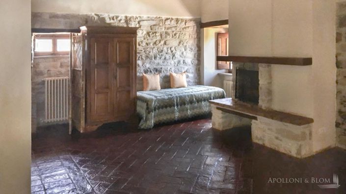 Image No.11-6 Bed Apartment for sale