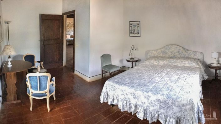 Image No.14-6 Bed Apartment for sale