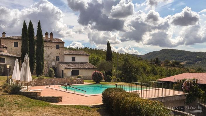 Image No.24-6 Bed Apartment for sale