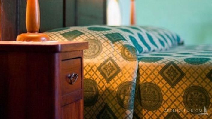 Image No.12-8 Bed Apartment for sale