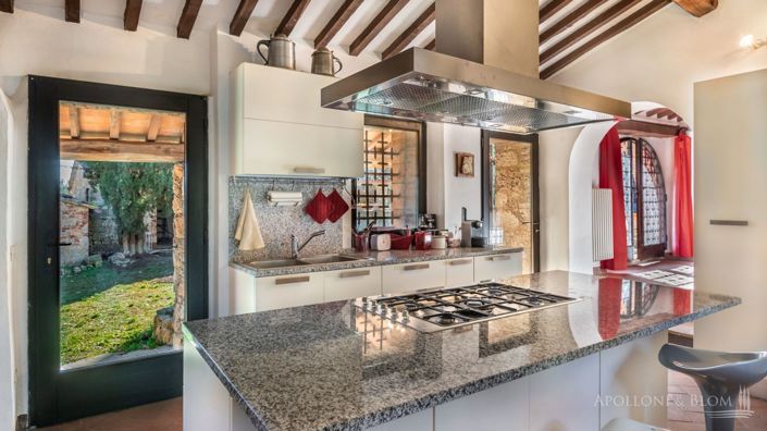 Image No.30-14 Bed Apartment for sale