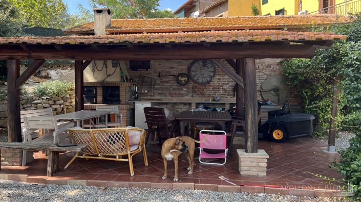 Image No.11-12 Bed Apartment for sale