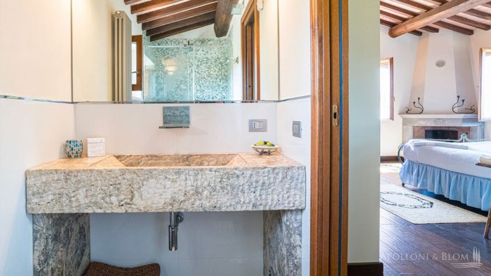 Image No.18-Villa de 4 chambres à vendre à Magliano in Toscana