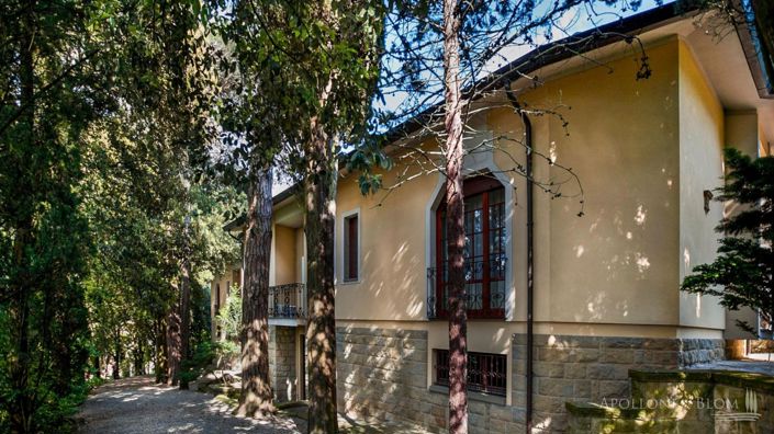 Image No.8-8 Bed Villa for sale