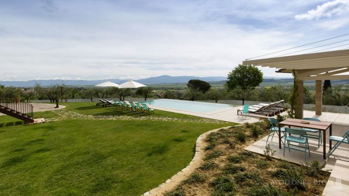 Image No.13-7 Bed Villa for sale