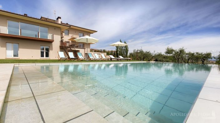 Image No.7-7 Bed Villa for sale