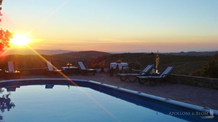 Image No.10-19 Bed Apartment for sale