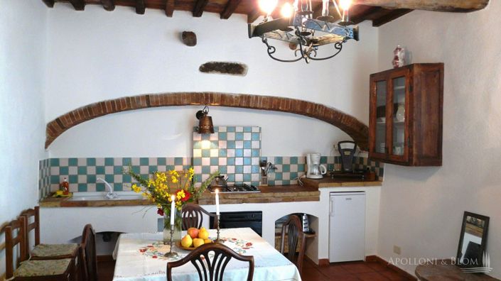 Image No.25-19 Bed Apartment for sale