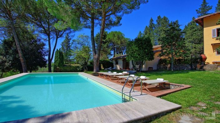 Image No.12-7 Bed Apartment for sale