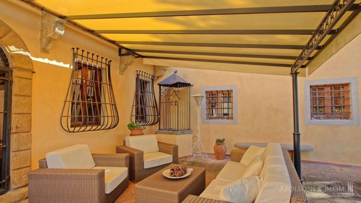 Image No.21-7 Bed Apartment for sale