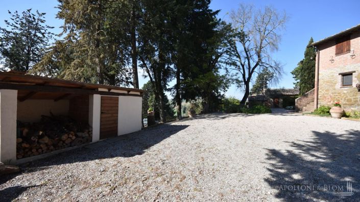 Image No.21-16 Bed Apartment for sale