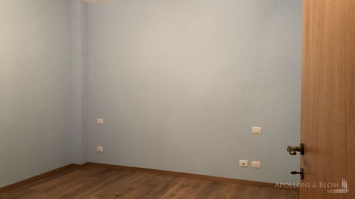 Image No.20-2 Bed Apartment for sale