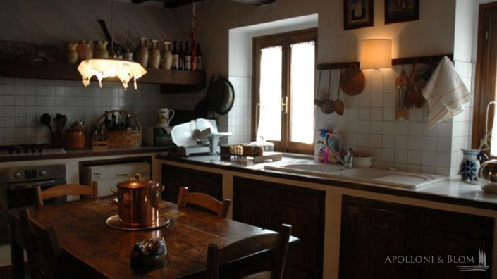 Image No.23-11 Bed Apartment for sale