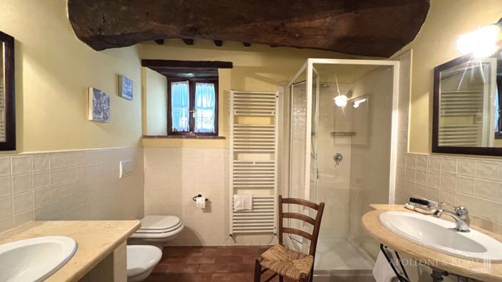 Image No.21-Maison de campagne de 3 chambres à vendre à Castiglione del Lago