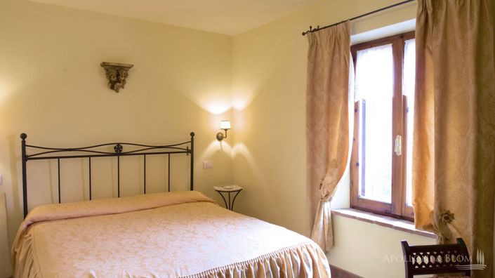 Image No.25-Maison de campagne de 3 chambres à vendre à Castiglione del Lago