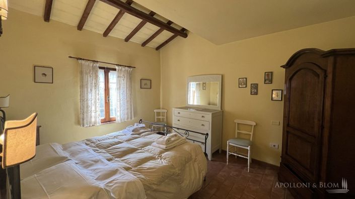 Image No.29-Maison de campagne de 3 chambres à vendre à Castiglione del Lago