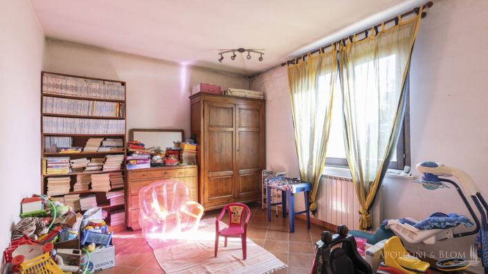 Image No.11-4 Bed Apartment for sale