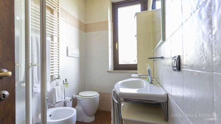 Image No.15-4 Bed Apartment for sale