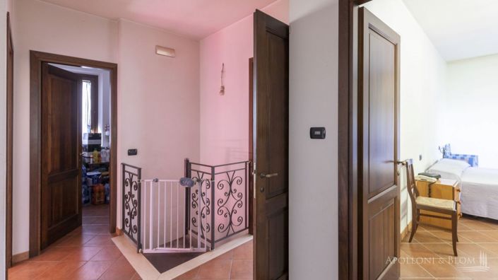 Image No.17-4 Bed Apartment for sale