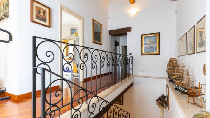 Image No.17-5 Bed Apartment for sale