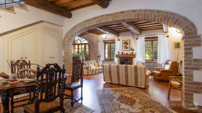 Image No.2-5 Bed Apartment for sale