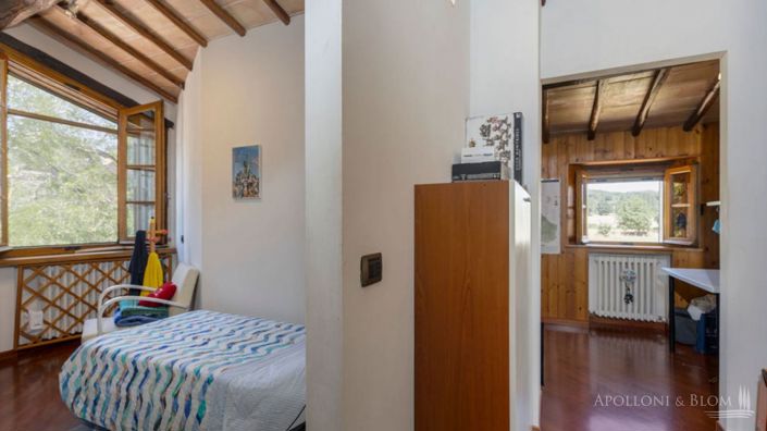 Image No.22-5 Bed Apartment for sale