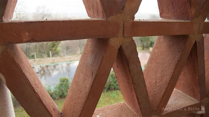 Image No.21-7 Bed Apartment for sale