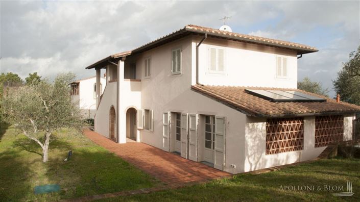 Image No.9-7 Bed Apartment for sale