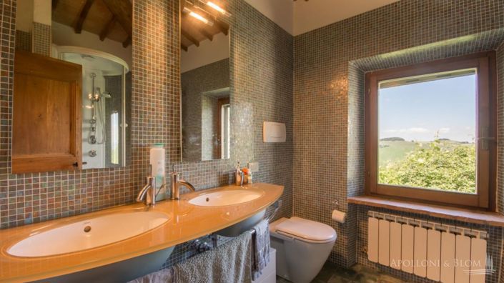 Image No.16-7 Bed Apartment for sale