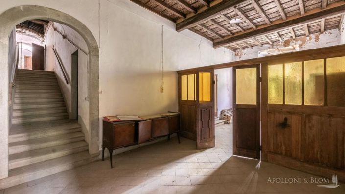 Image No.24-10 Bed Apartment for sale