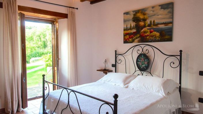 Image No.19-6 Bed Apartment for sale