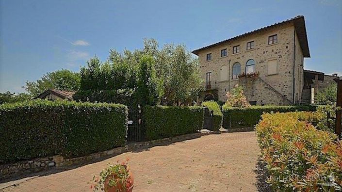 Image No.2-Appartement de 2 chambres à vendre à Sienne