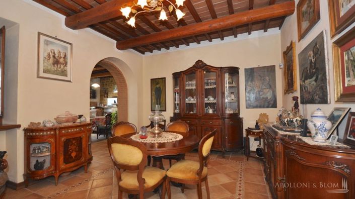 Image No.10-11 Bed Apartment for sale