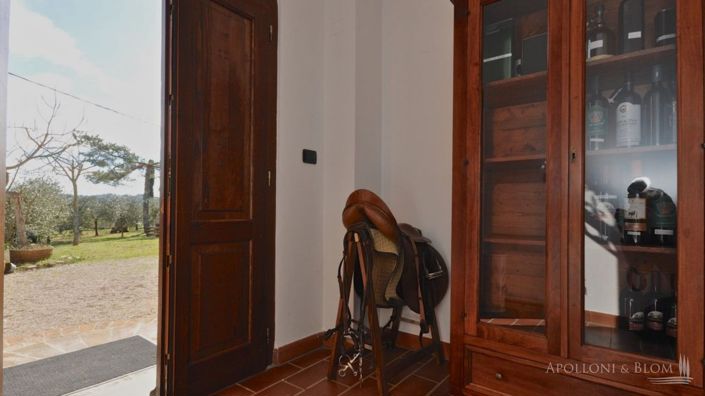 Image No.17-11 Bed Apartment for sale