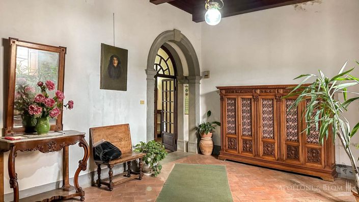 Image No.5-11 Bed Vineyard for sale